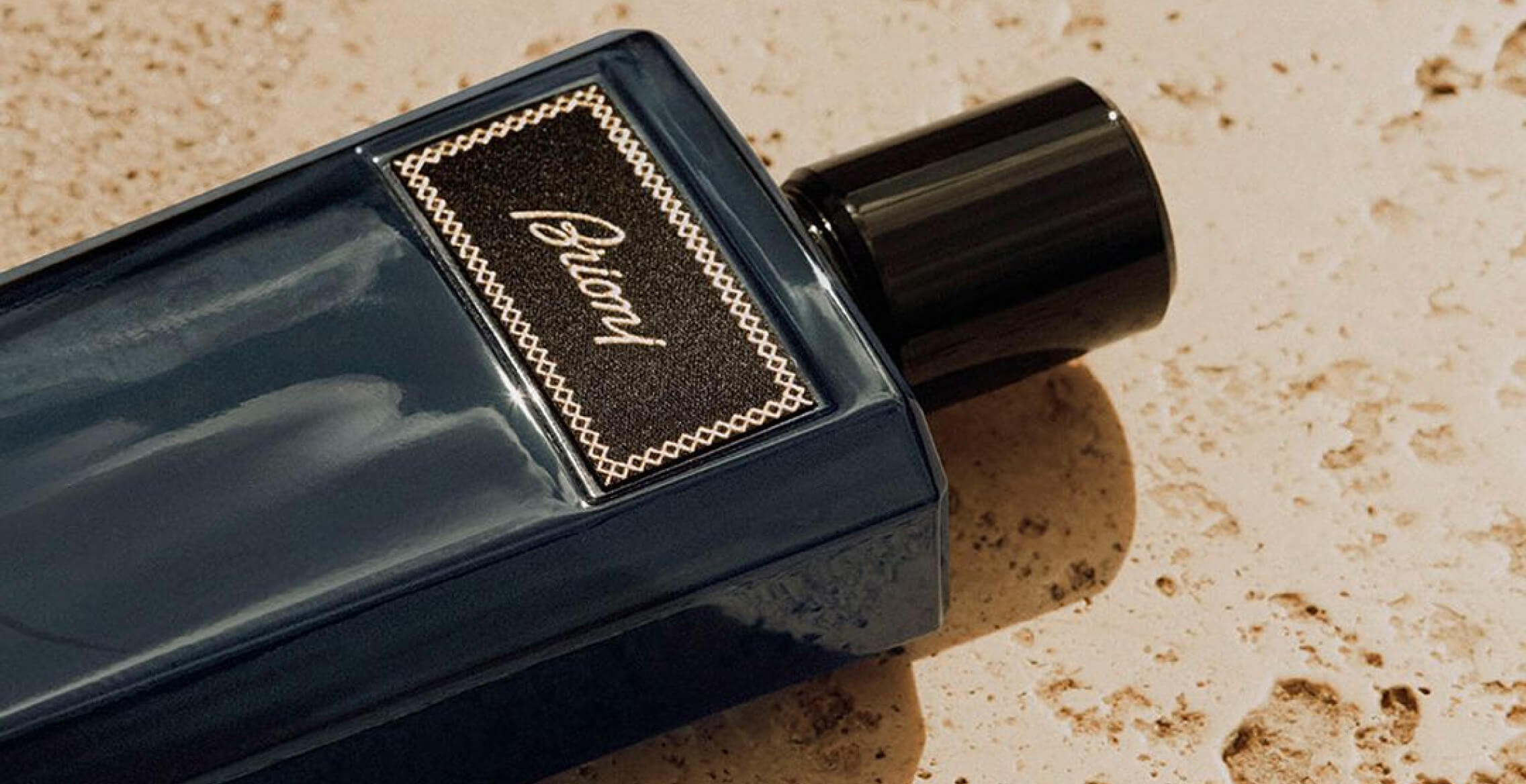 How to put on cologne and be the center of attention