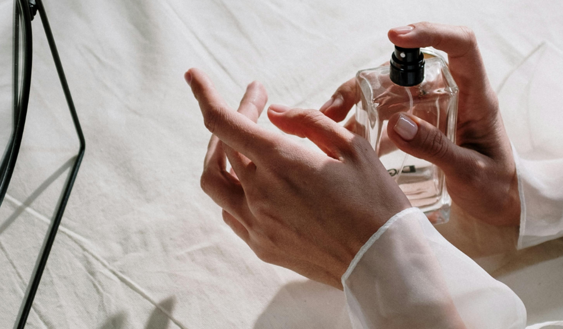 Why Unisex Perfumes Are the Coolest Trend Right Now – Scentbird Blog